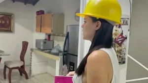 Öğrenme Mühendisinin İlk Kez: Büyük Titted Hintli Müşteri ile Hard Fuck. Bölüm 1